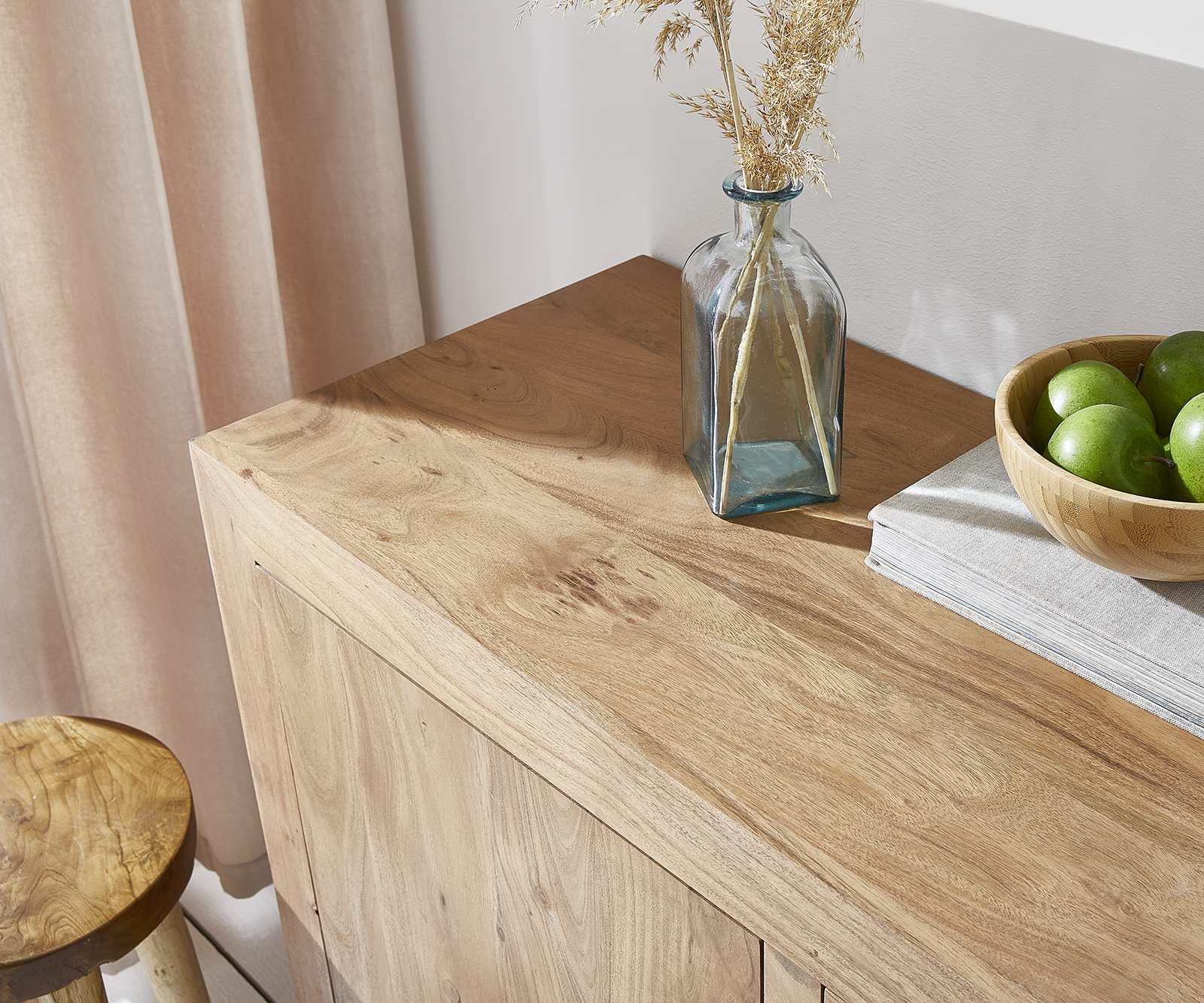 Komoda Indra 170 cm akácie přírodní 4 zásuvky 2 dvířka - Image 6