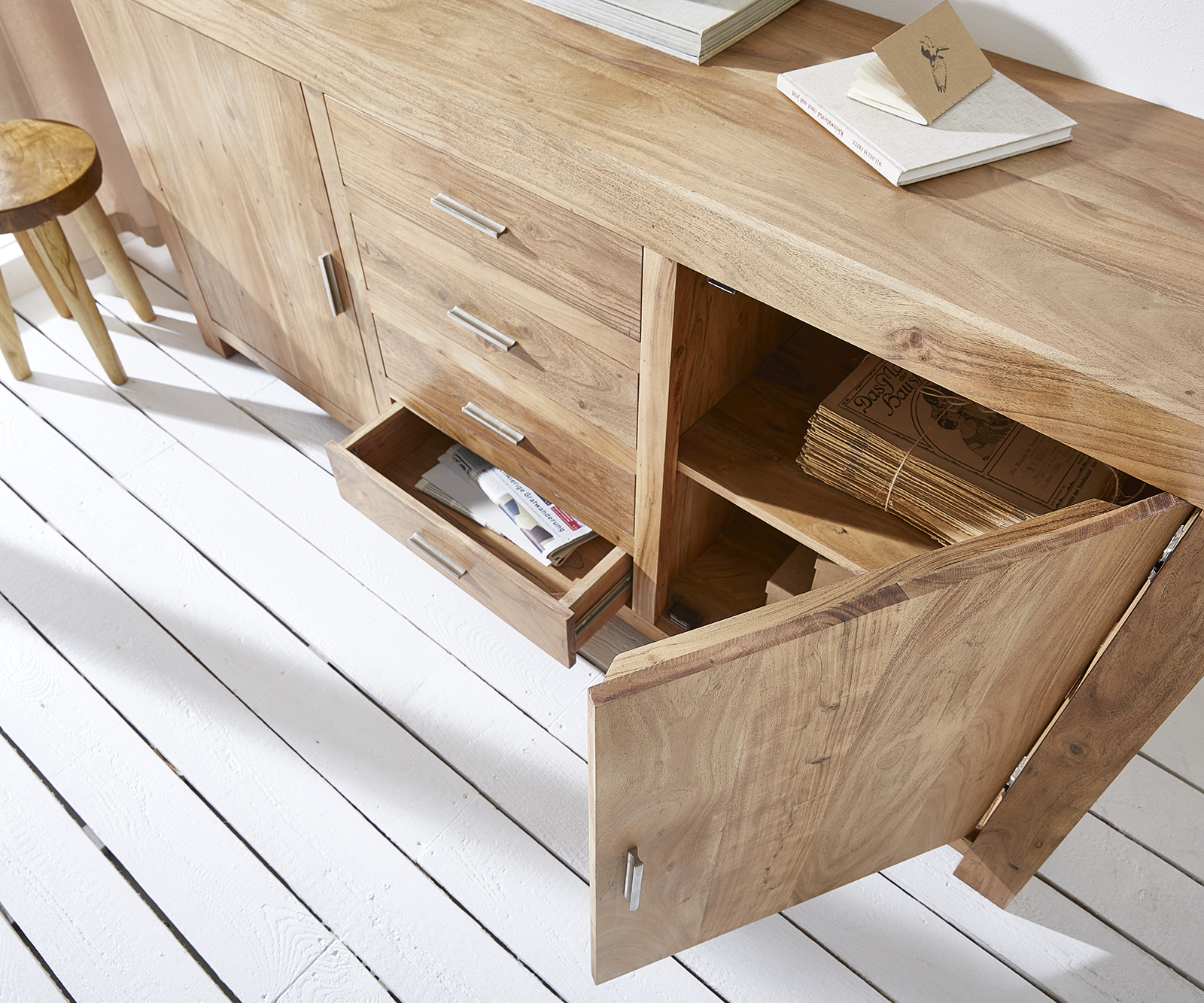 Komoda Indra 170 cm akácie přírodní 4 zásuvky 2 dvířka - Image 7
