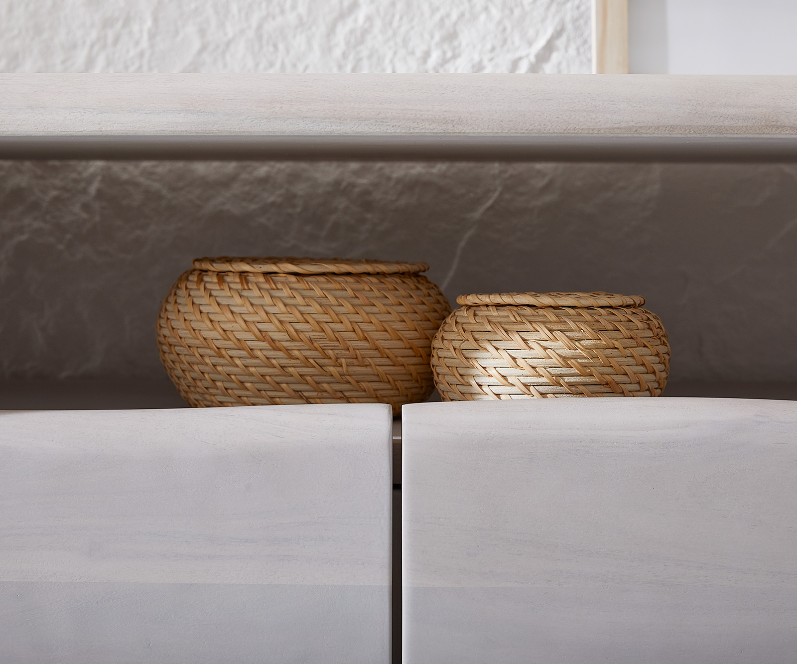 Komoda Live Edge akácie světlá 147 cm - Image 7