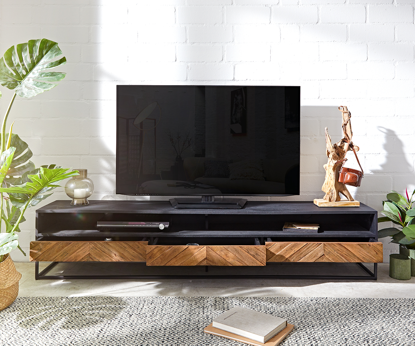 TV szekrény Famke 200 cm mango teak 2 rekesz 3 fiók - Image 4