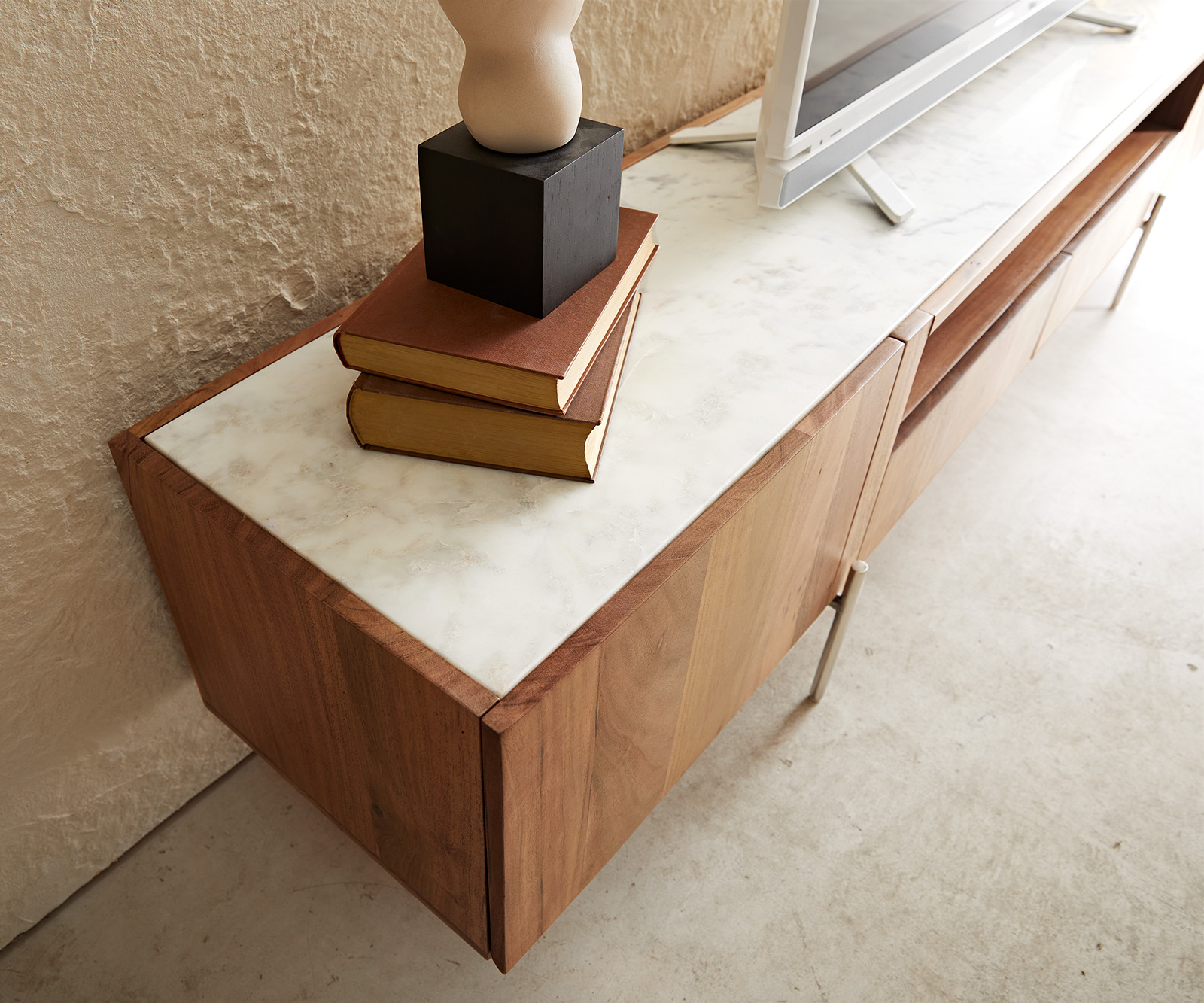 TV szekrény Secara 220 cm akác természetes 2 ajtós 2 fiókos márvány láb rozsdamentes acél - Image 6