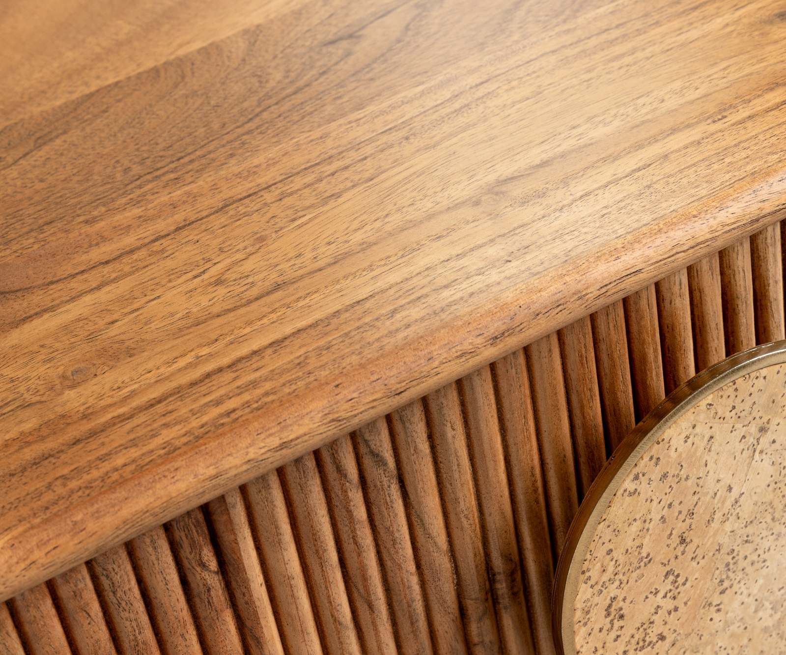 TV szekrény Surimu 200 cm akác világosbarna 4 ajtós parafa fogantyú fa lábak - Image 3