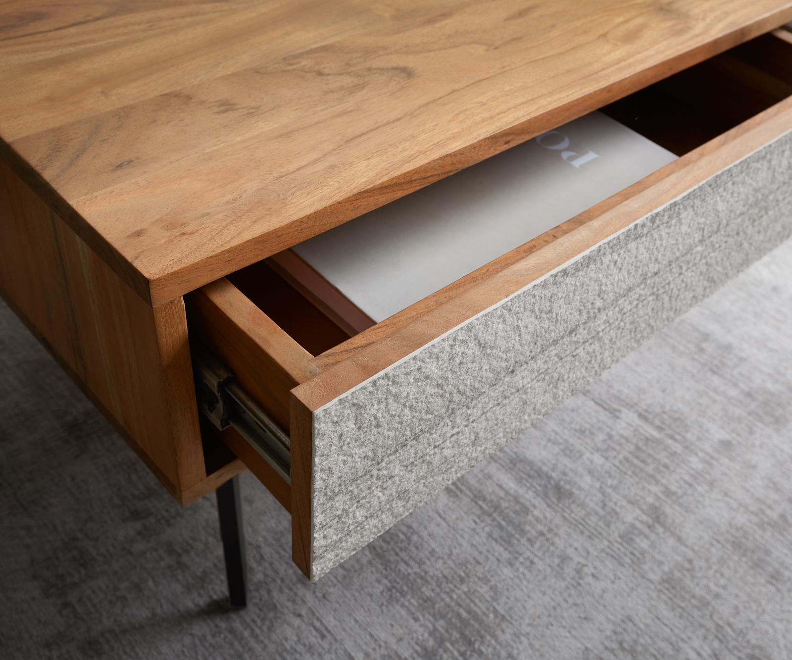 Dohányzóasztal Kleo 80x60 cm akác természetes 2 fiókos "L" alakú fém láb fekete - Image 4