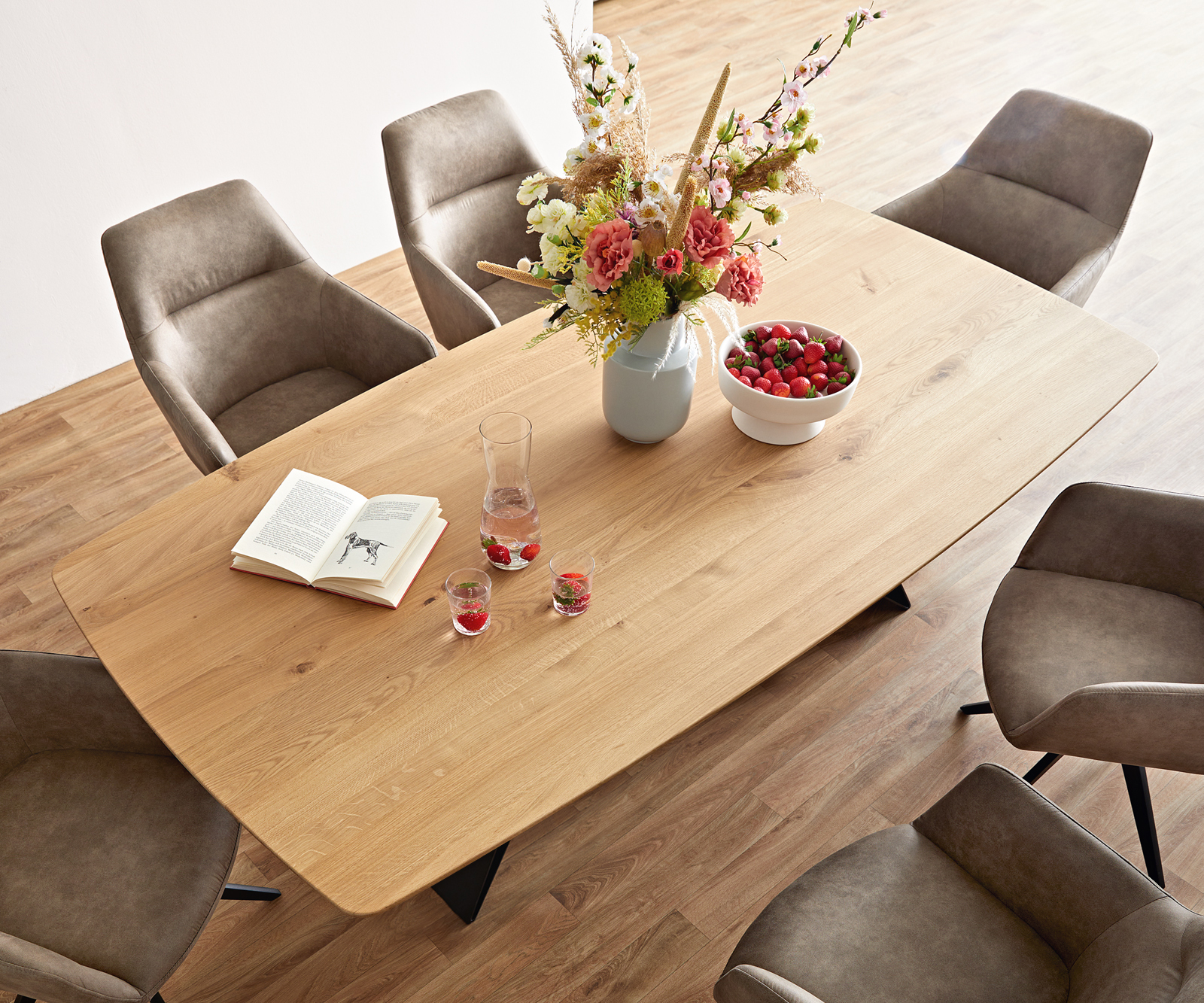 Étkezőasztal Edge hajóformájú 200x100x2,5-3 cm tölgy természetes V-láb laposacél fekete svájci él - Image 2