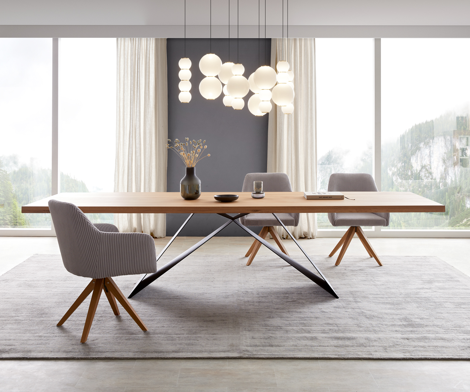 Étkezőasztal Edge 300x100 tölgy természetes V alakú láb laposacél fekete