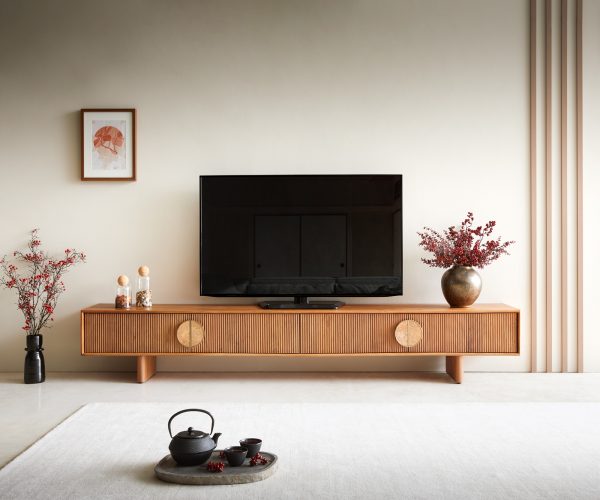 TV szekrény Surimu 240 cm akác világosbarna 4 ajtós parafa fogantyú fa lábak - Image 2