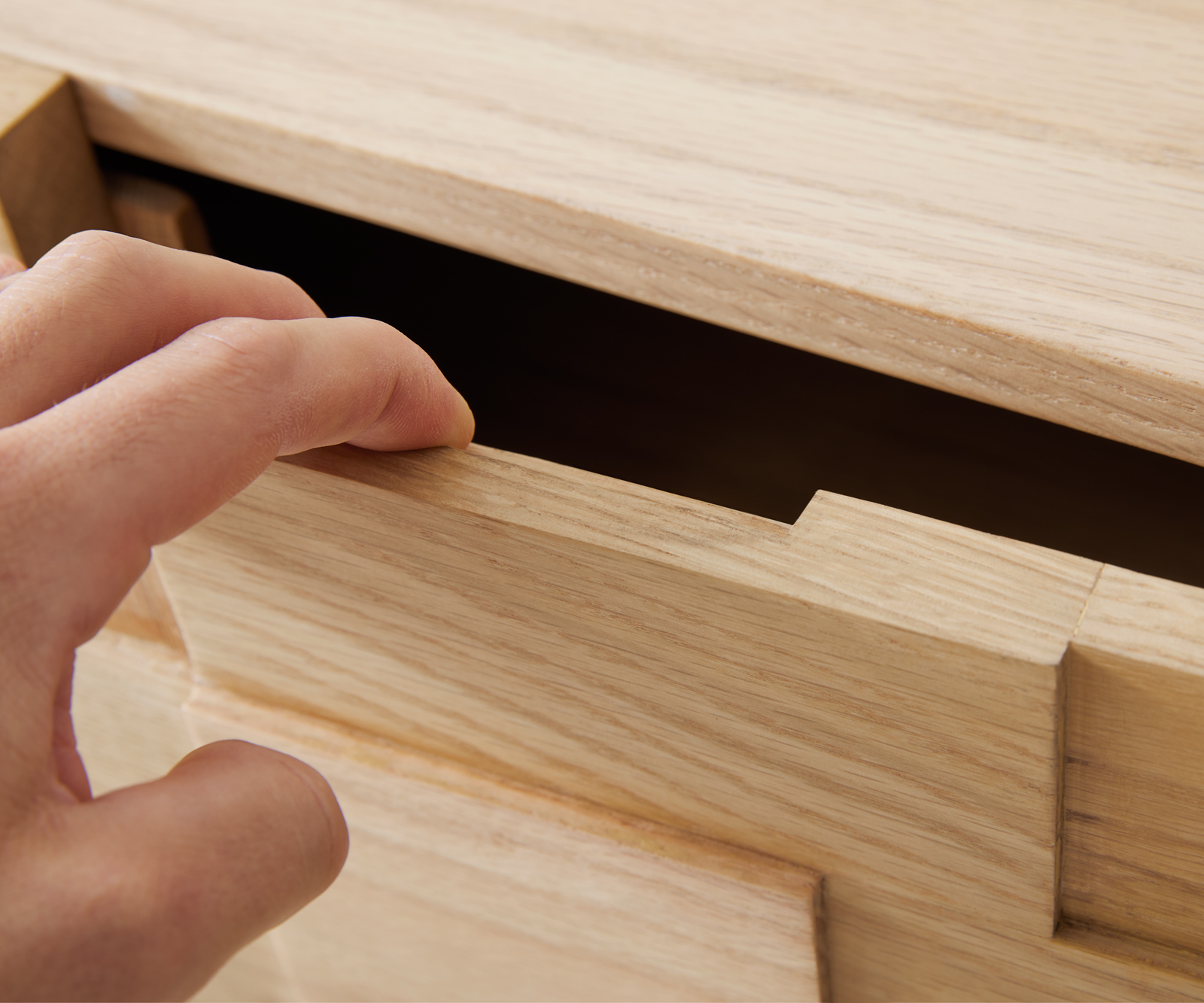 TV stolek Puzzle 220x35x40 cm přírodní dub 4 dvířka - Image 4