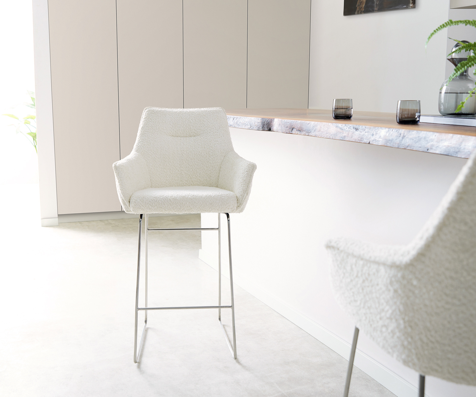 Bárszék Alja-Flex bouclé fehér vékony lábazat rozsdamentes acél zsákrugós - Image 2