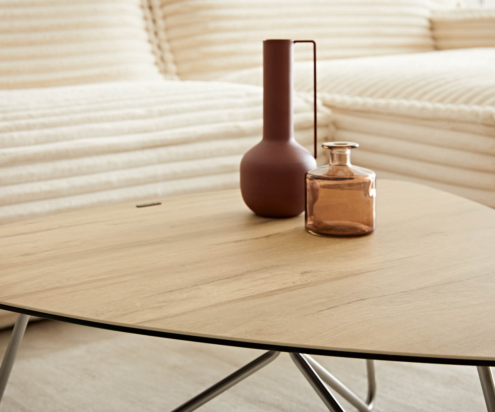 Dohányzóasztal Ekrem 88x85 cm Laminam® Sabbia kerámia tölgyszínű hajócsavar láb kerek rozsdamentes acél - Image 6