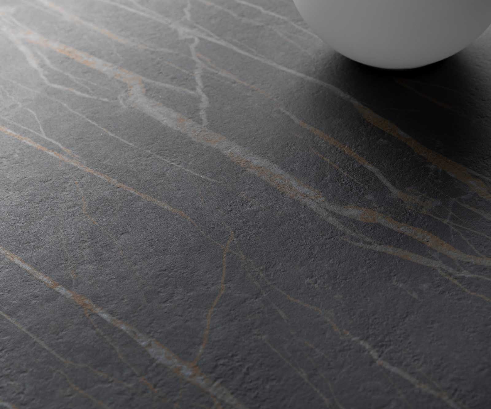Dohányzóasztal Casilda 150x90 cm kerámia Laminam®Noir Desir barna középső láb titán effekt felület - Image 4