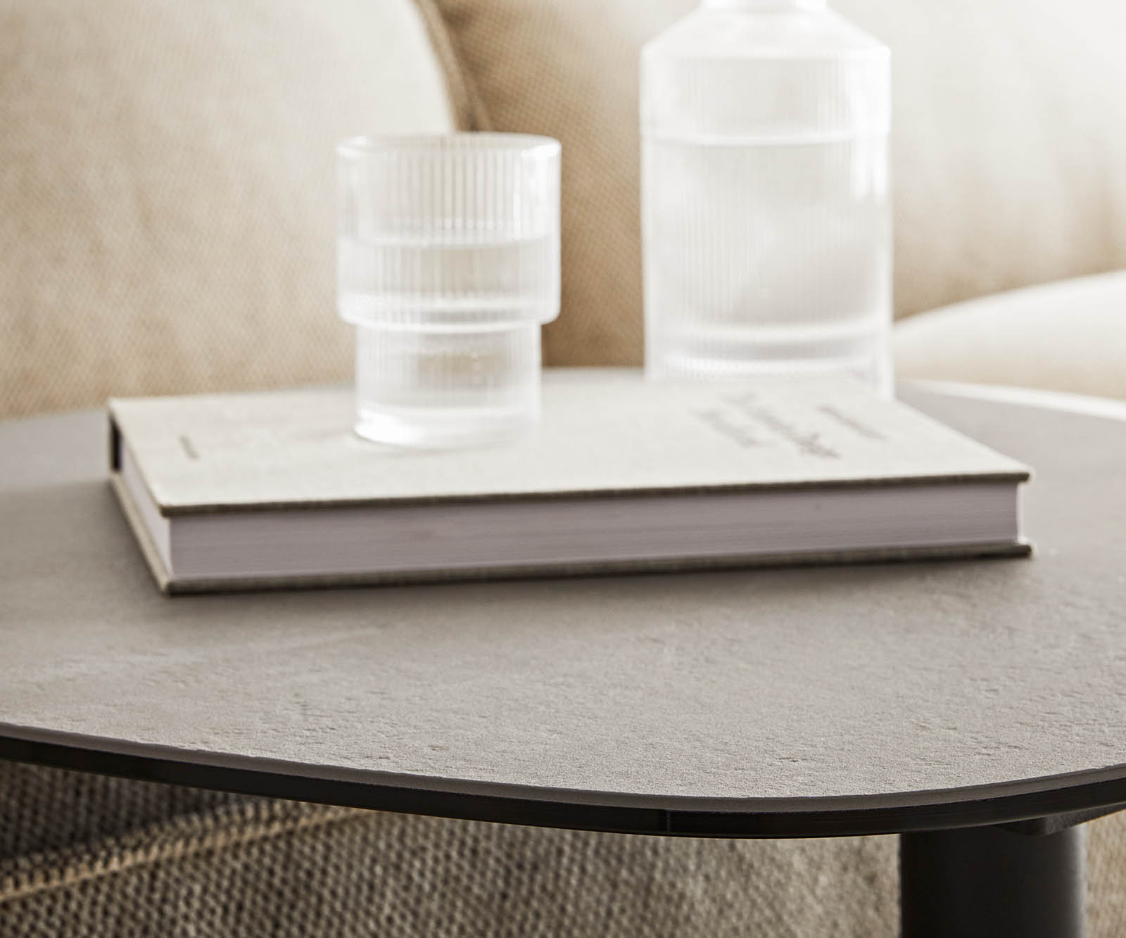 Dohányzóasztal Elenya 60x60 cm kerámia Aspetto Concreto beton színű fém láb fekete - Image 7