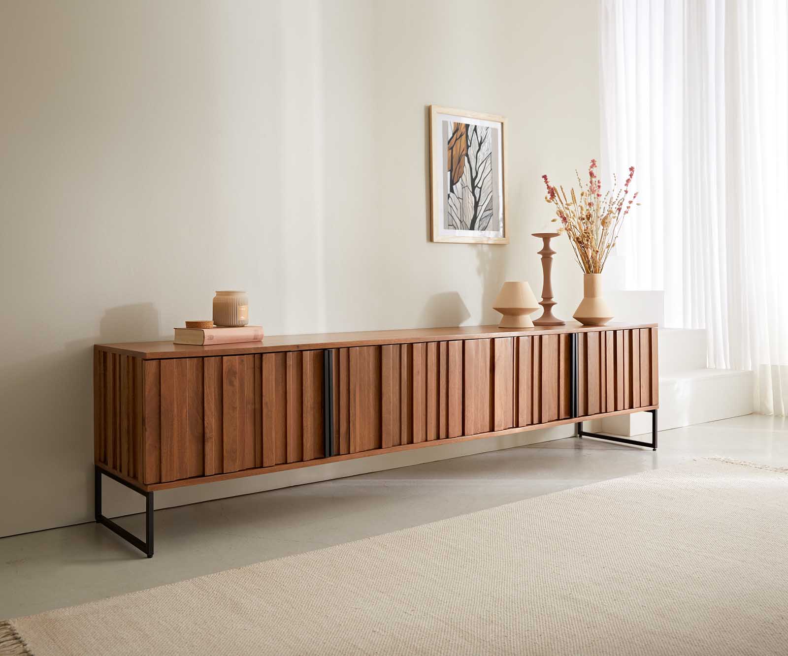 TV szekrény Sivela 200 cm mango barna fém fekete 4 ajtós