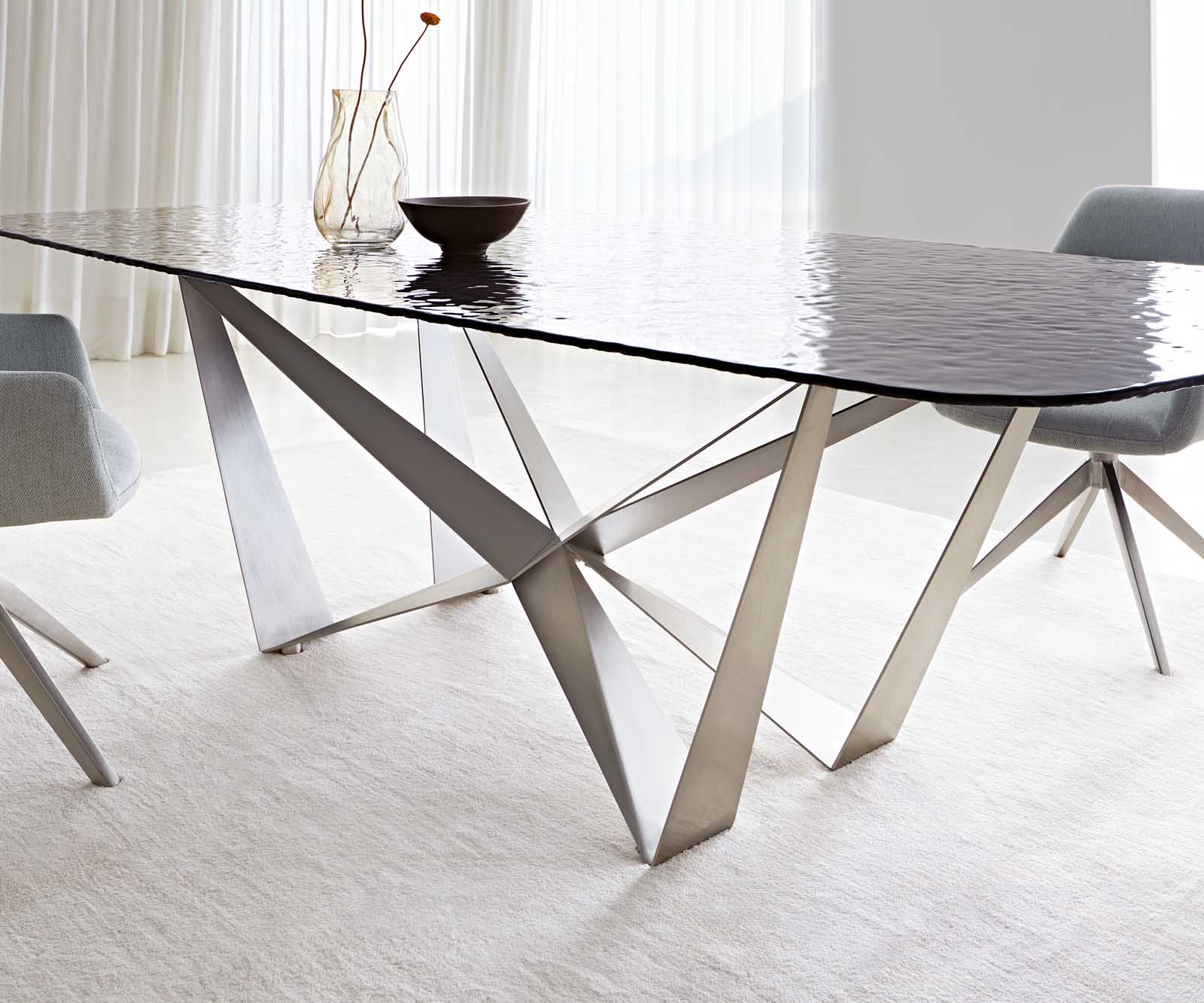 Étkezőasztal Edge hajóformájú 240x120 domborított üveg füstfekete 3D design Spider laposacél rozsdamentes acél - Image 7