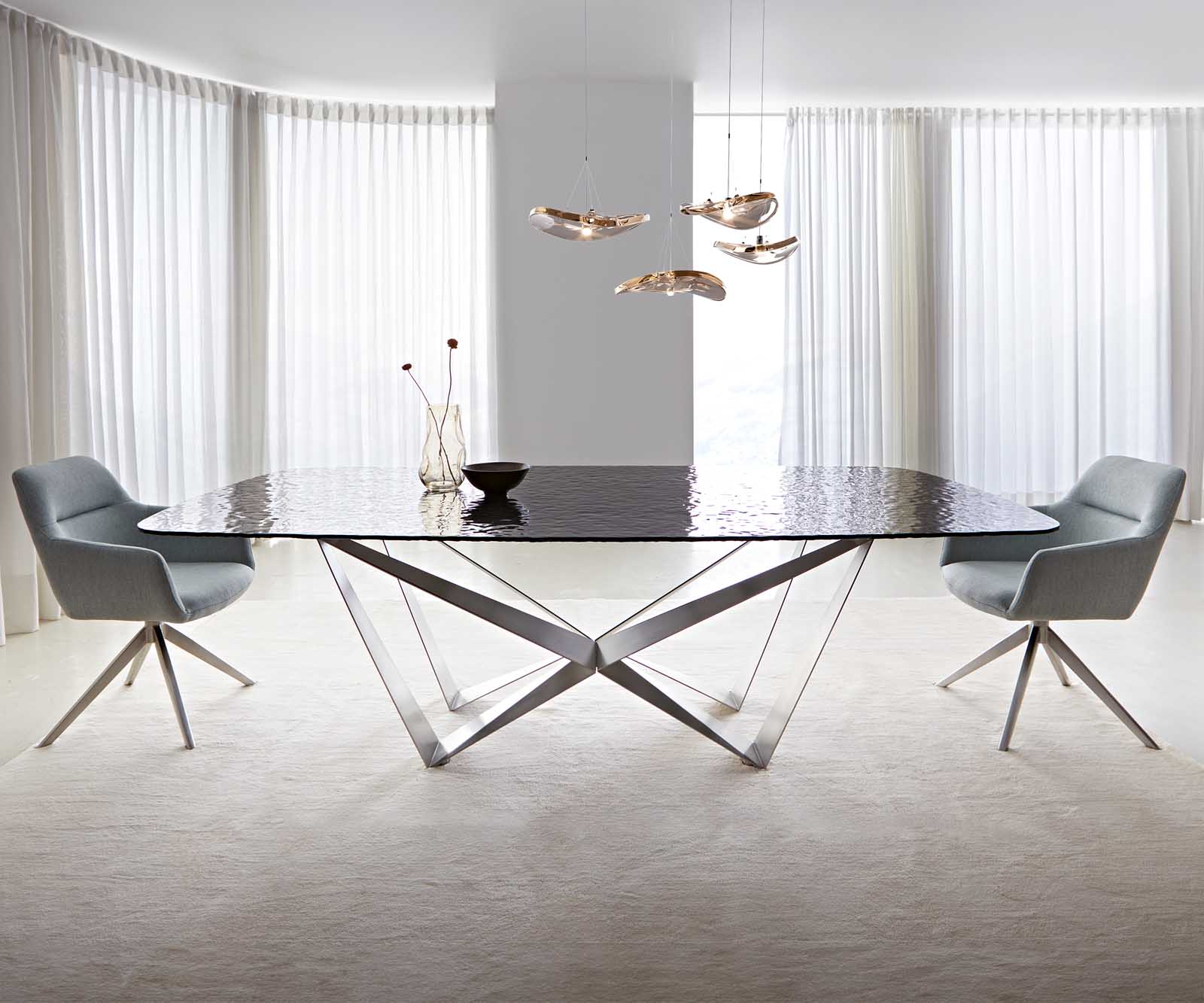 Étkezőasztal Edge hajóformájú 240x120 domborított üveg füstfekete 3D design Spider laposacél rozsdamentes acél