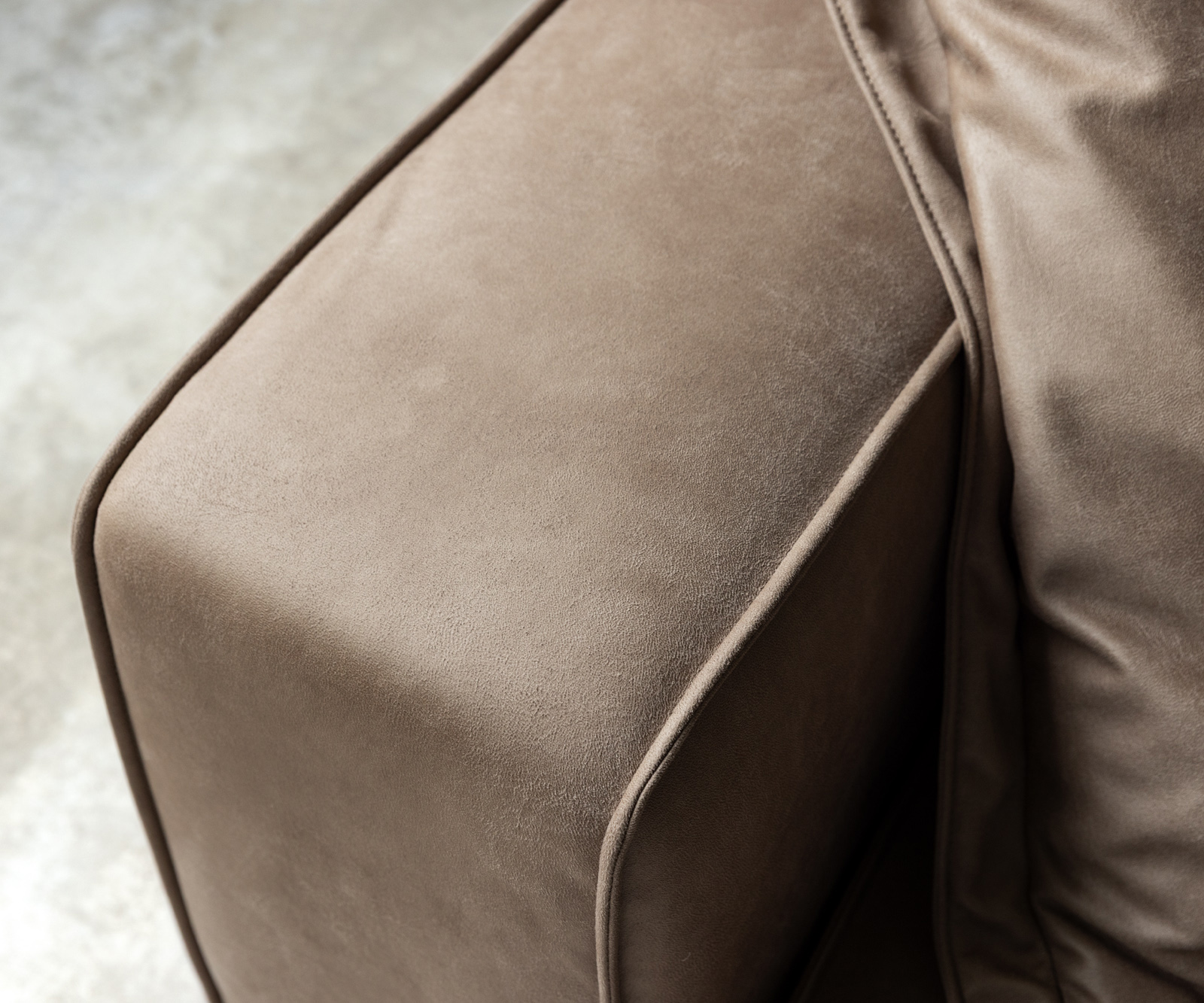 Nagy kanapé Snoosh 400x150 cm mikroszálas sötét bézs vintage rekamié jobb - Image 7