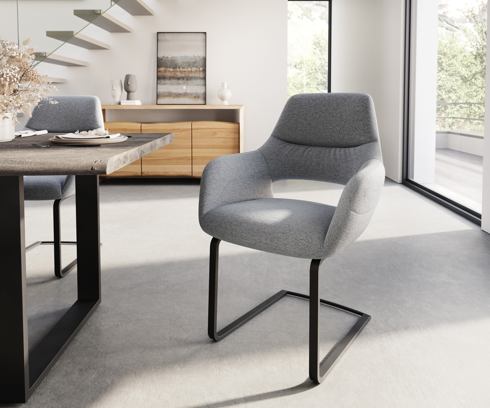 Étkezőszék Yago-Flex kárpitozott karfás világosszürke szövettel lapos fekete lábbal zsákrugós