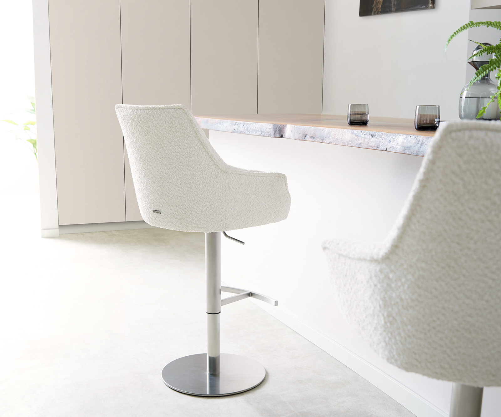 Bárszék Alja-Flex bouclé fehér forgó láb magasságban állítható rozsdamentes acél forgatható zsákrugós - Image 3