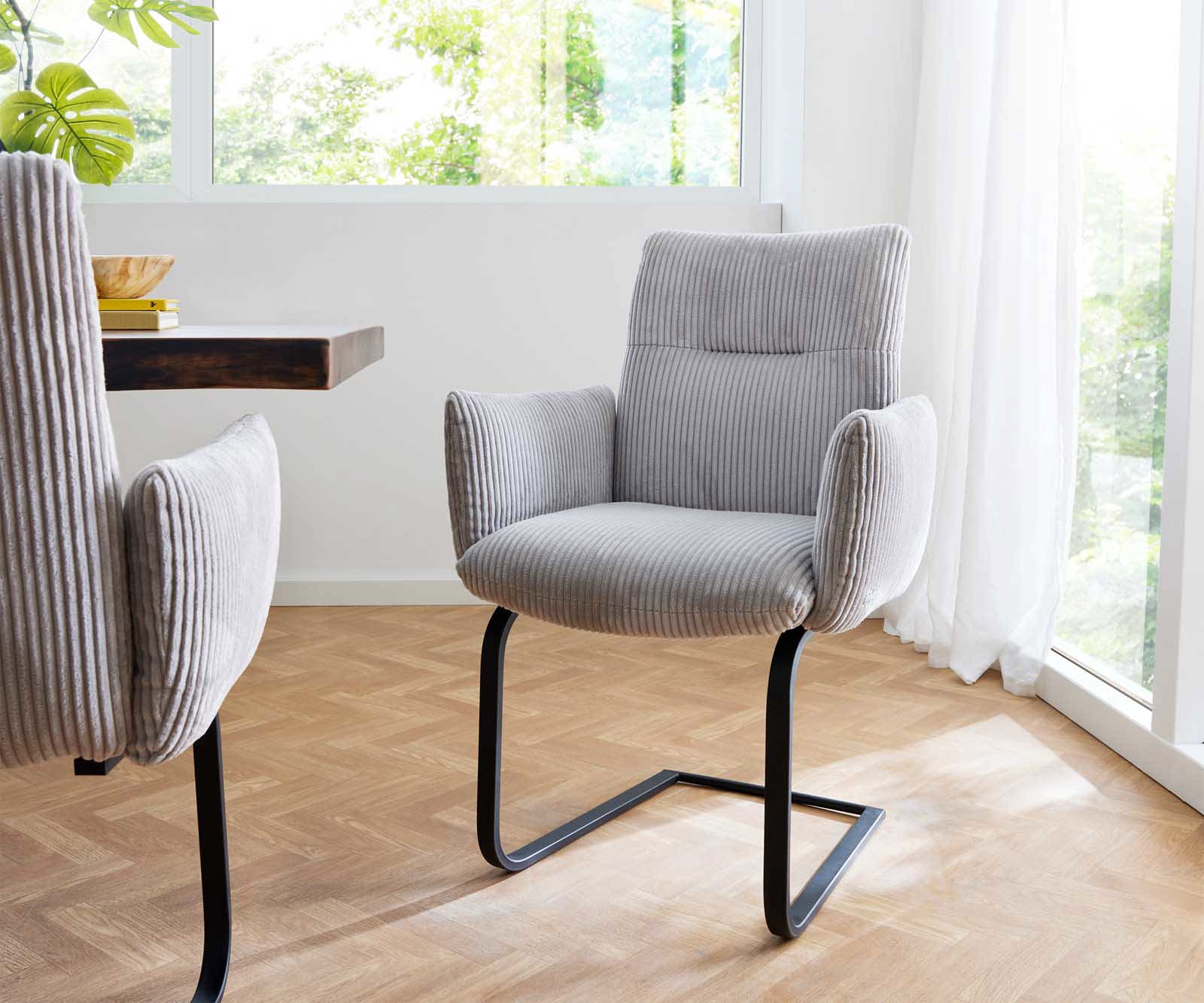 Étkezőszék Jova-Flex karfás mikroszálas ezüstszürke étkezőszék lapos fekete zsákrugós