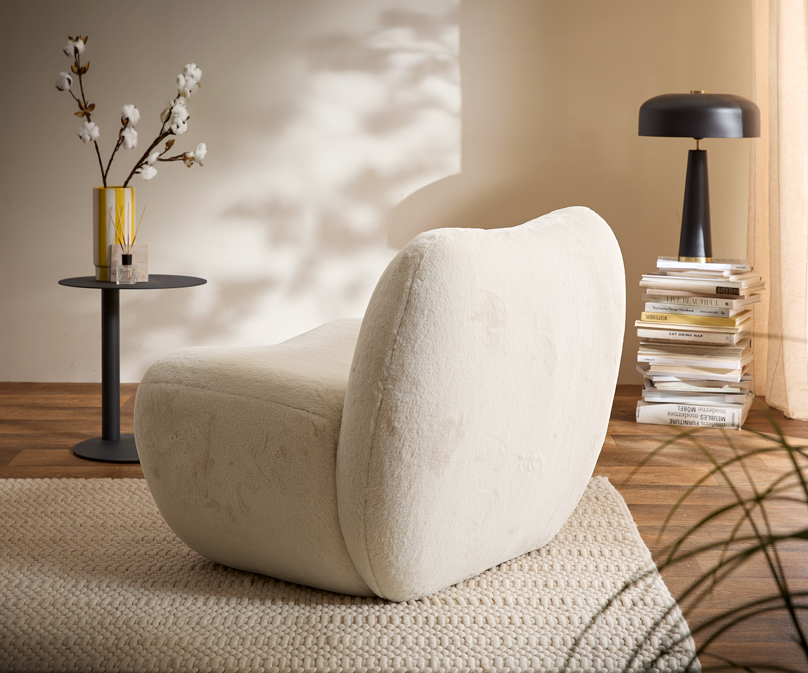 Lounge fotel Zena 75x85 cm plüss krémfehér - Image 5