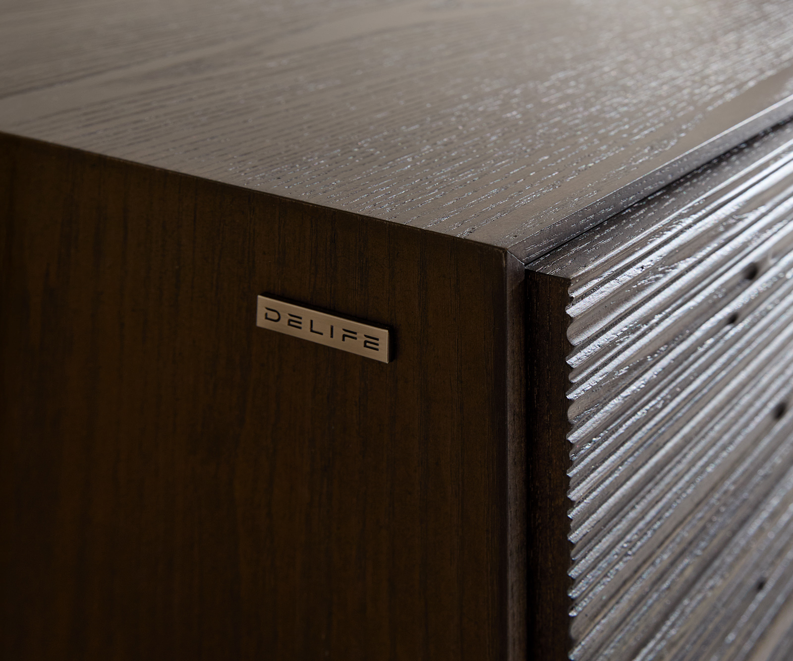 Komód Tereos 200 cm sötétbarna éger 3D hatás 4 ajtós kerek fém láb fekete - Image 4