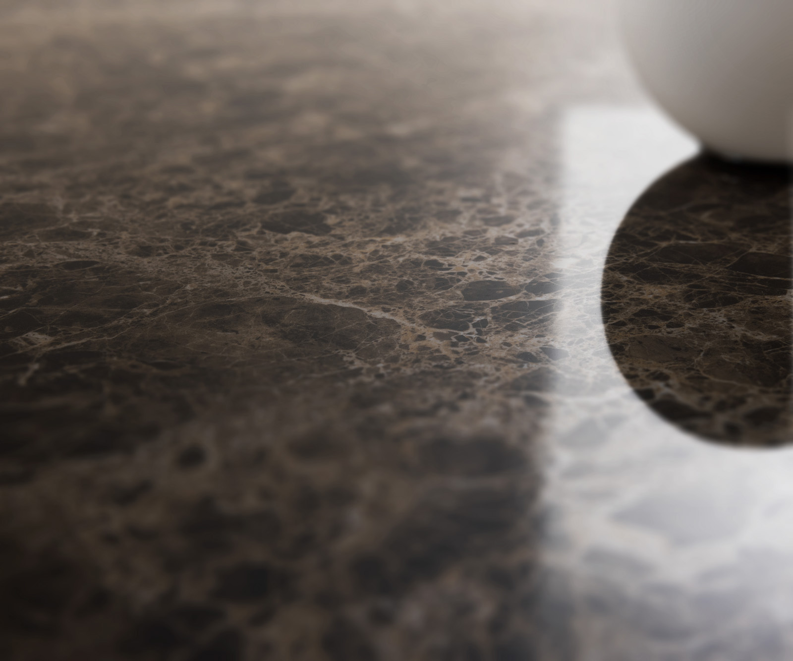 Dohányzóasztal Edge hajóformájú 140x80 cm Laminam® Emperador Extra Lucidato kerámia sötétbarna Sarity fém fekete - Image 5
