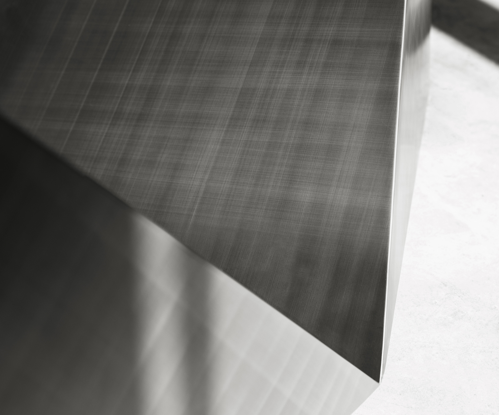 Étkezőasztal Edge 300x100 kerámia Laminam® Travertino Bianco krémfehér Prisma metál ezüst - Image 8