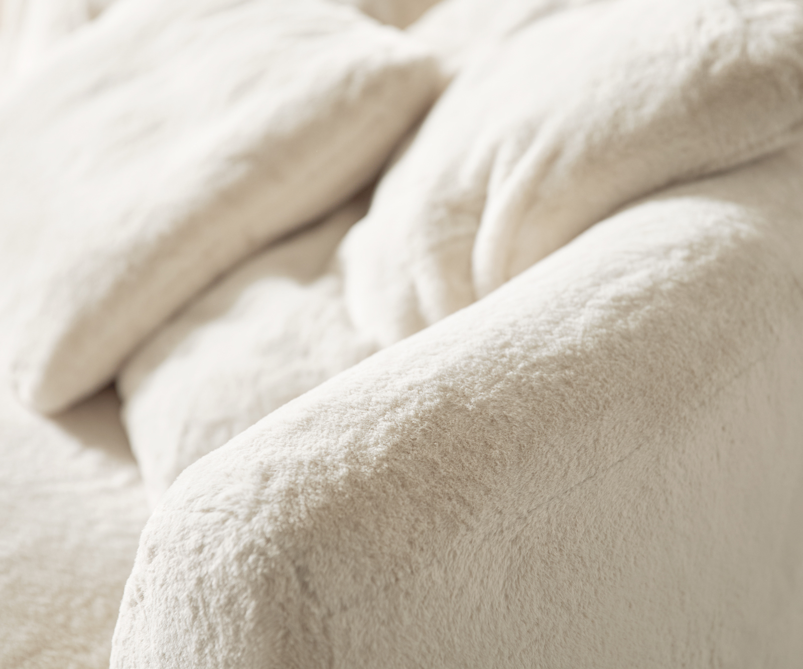 Nagy kanapé Edina 330x170 cm plüss krémfehér - Image 6