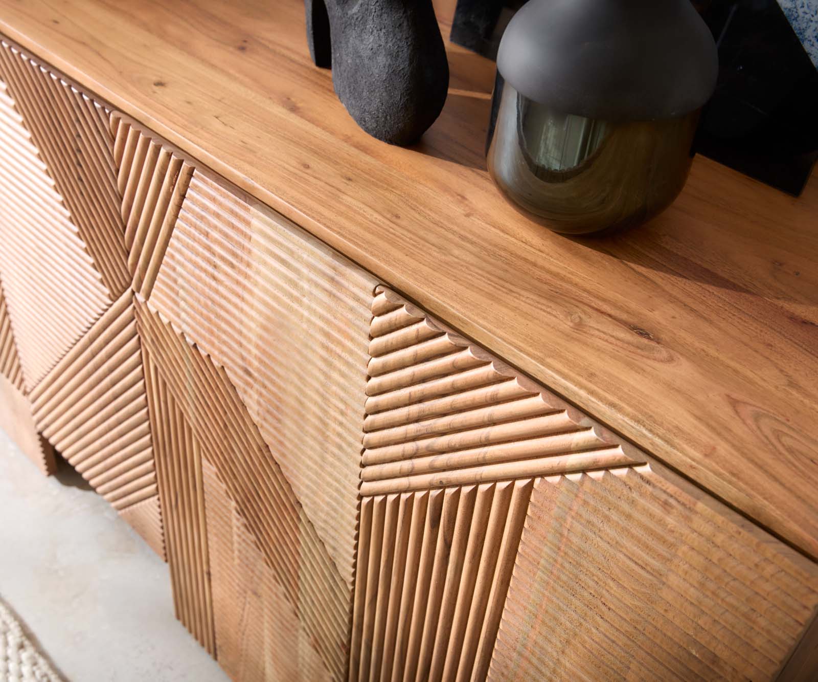 Komód Naxxar 180 cm akác természetes 5 ajtós - Image 5