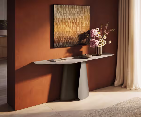 Konzolasztal Edge poligonális 180x50 cm kerámia Laminam® Travertino Bianco krémfehér Livos fém titán effekt finish